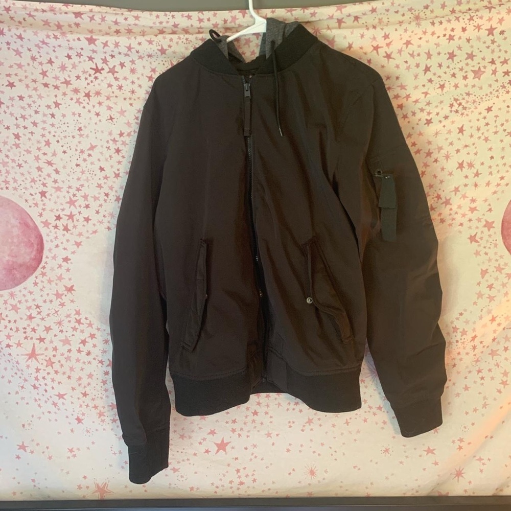 hollister bomber jacket size large